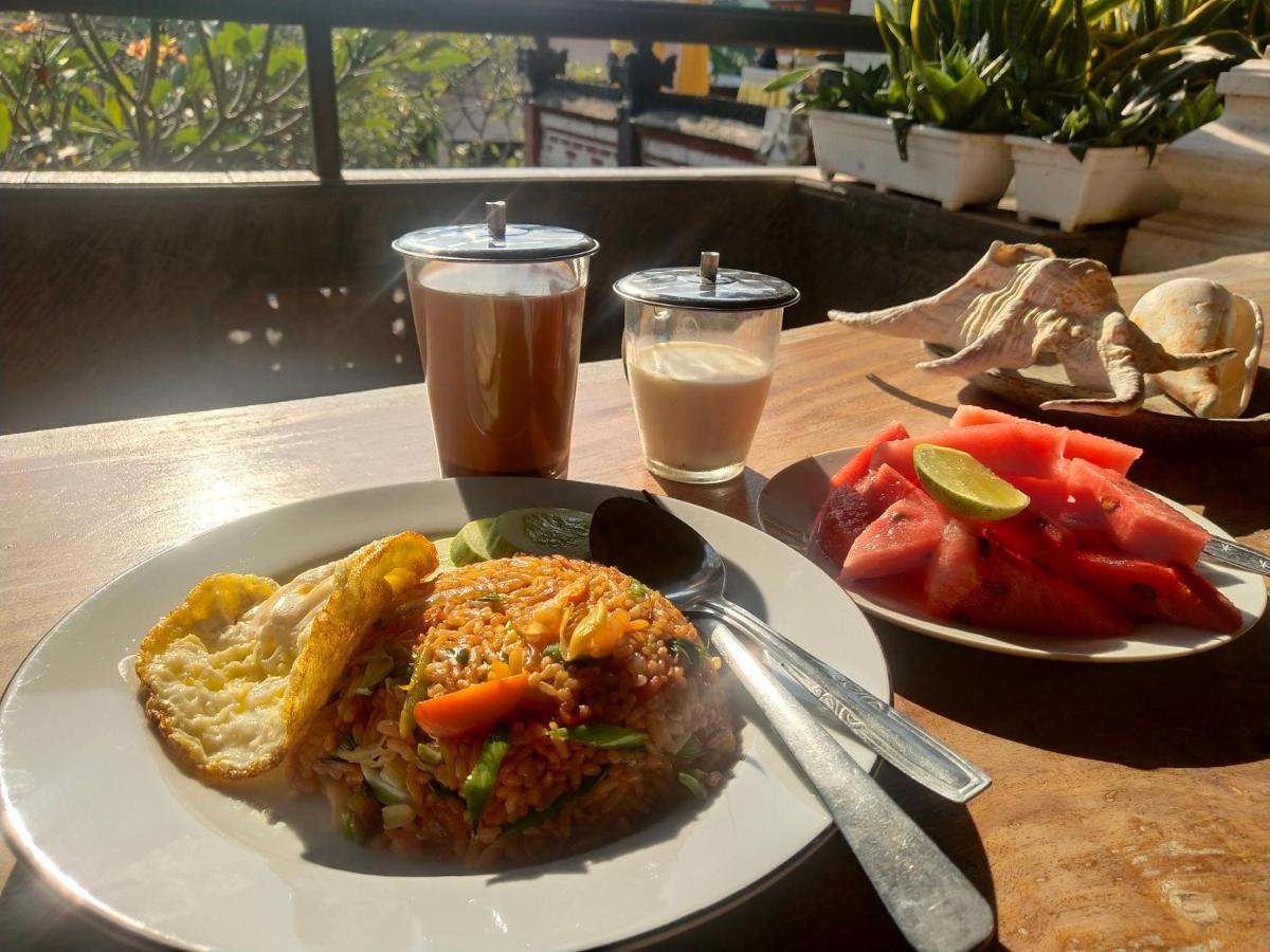 Bagus Homestay Падангбай Екстериор снимка